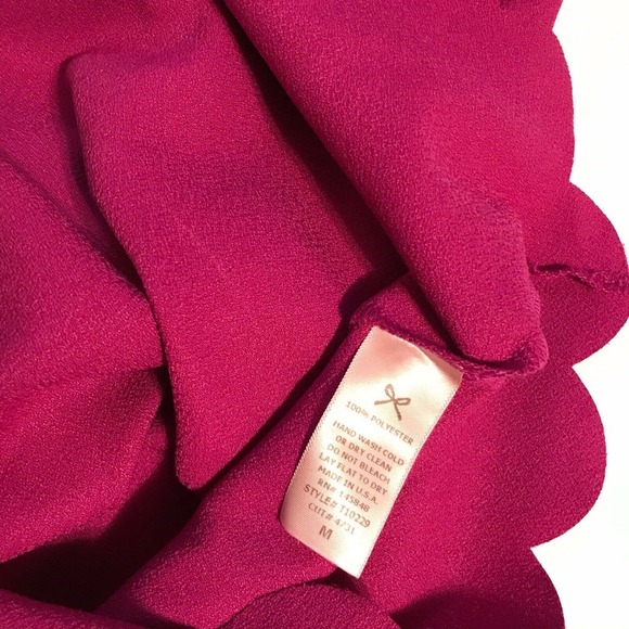 Everly NWOT Fuschia Blouse Women M - Picture 8 of 8